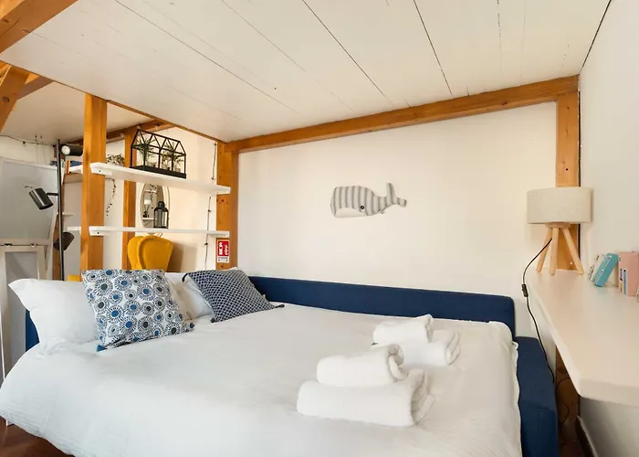 Navigli Bocconi - Moderno E Accogliente Loft Su Due Livelli Daire Milano